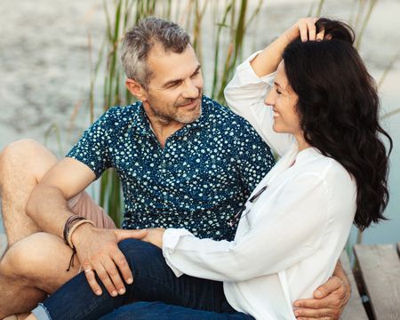 52 éves hölgy, főorvosként dolgozik, és beleszeretett egy kertészbe – Kapcsolati szakértőnk elmagyarázza..